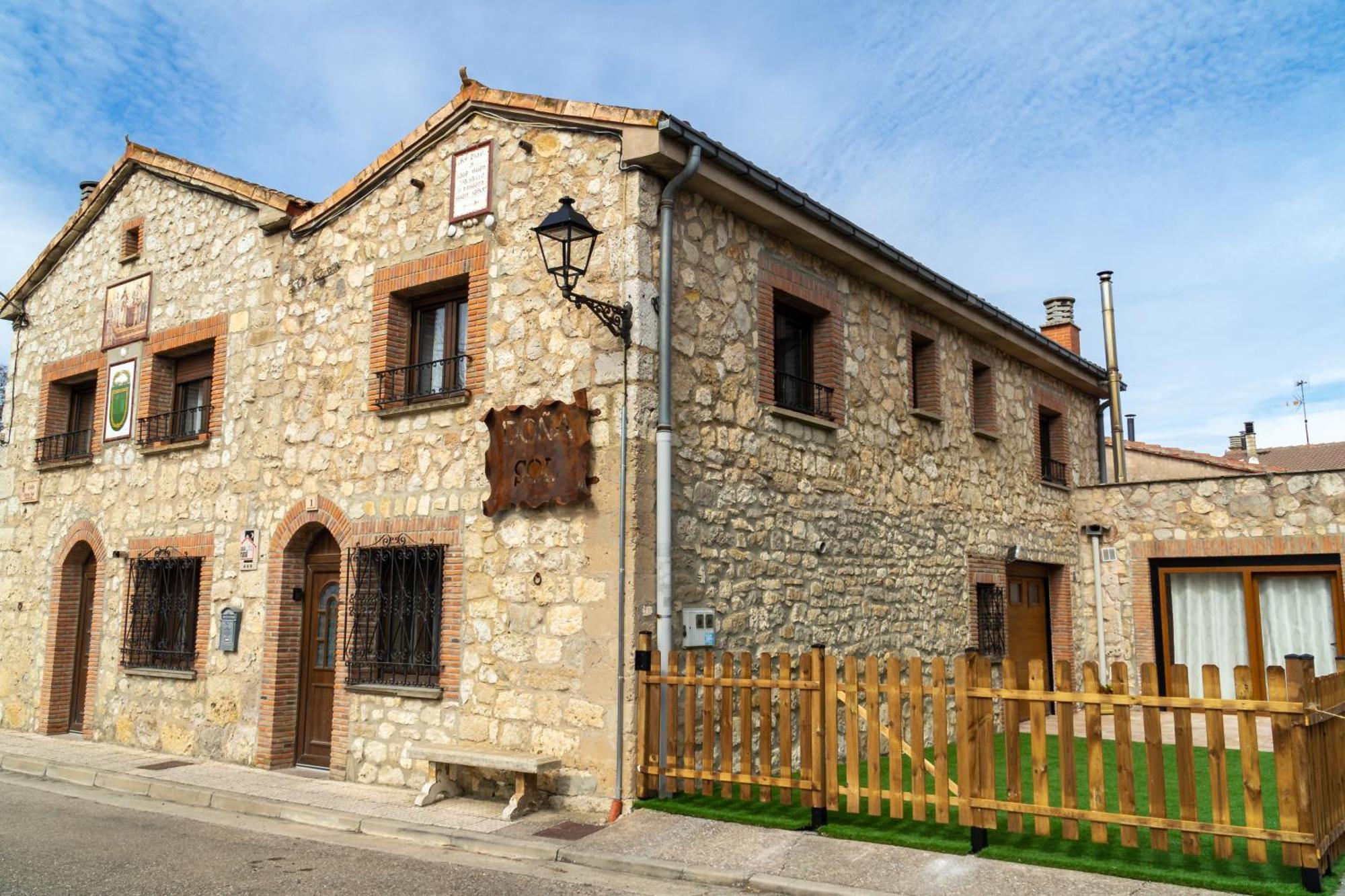 Dona Elvira Y Dona Sol Villa Vivar del Cid Kültér fotó